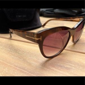 Tom Ford ‘Lily 56mm Cat Eye Havana/ Gradient Brown Authentic